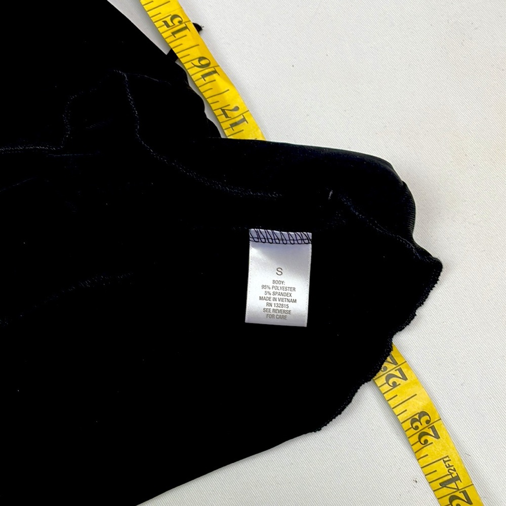 NWT Roz & Ali faux wrap top with side shirring, cap sleeves and peplum - Picture 7 of 8